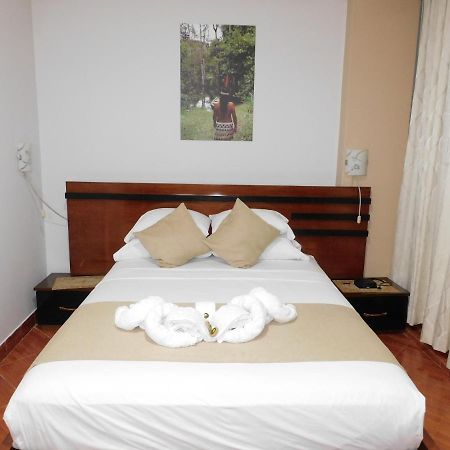 Hotel Tambopata Inn Пуерто Малдонадо Екстериор снимка