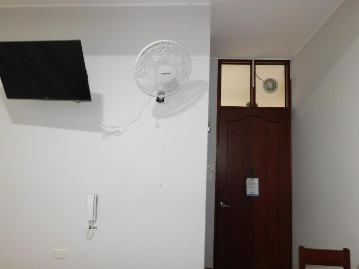 Hotel Tambopata Inn Пуерто Малдонадо Екстериор снимка